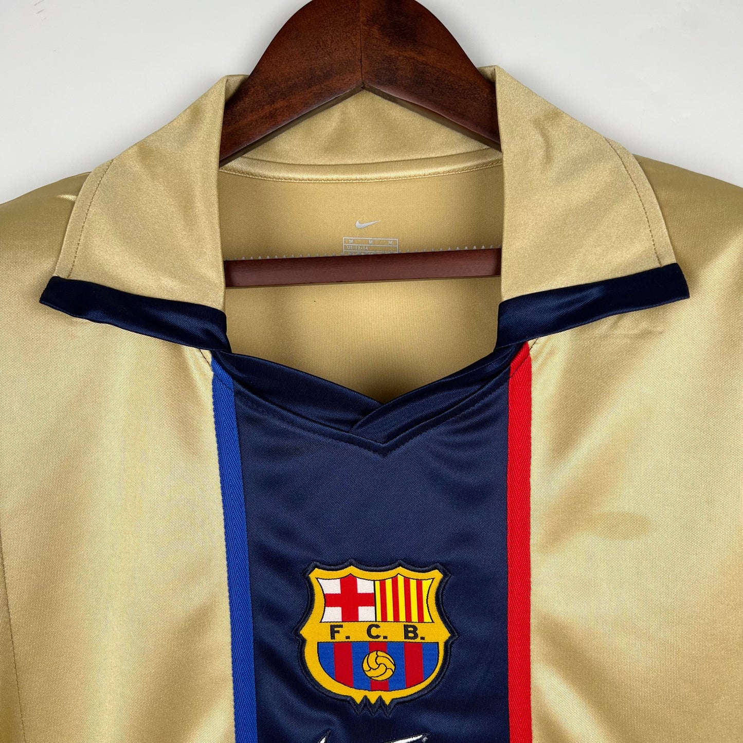 Barcelona Retro 2002 Away Kit